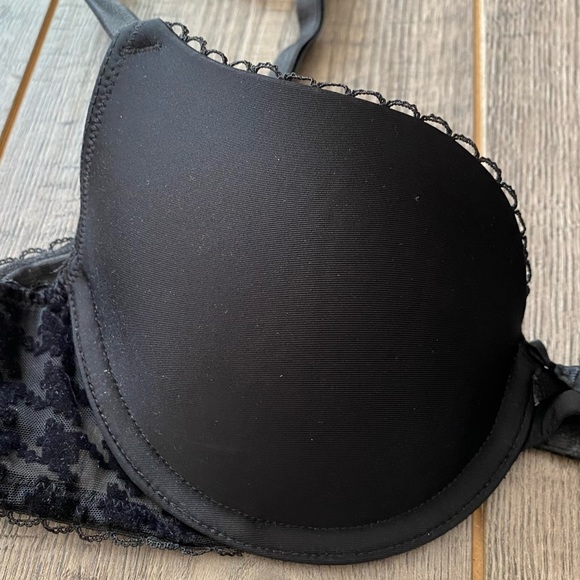 Victoria’s Secret Angels Ipex Underwire Bra, Black, 34B - Picture 8 of 15